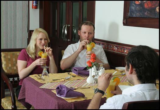 Kaduturutti Vijayapark Hotel מראה חיצוני תמונה